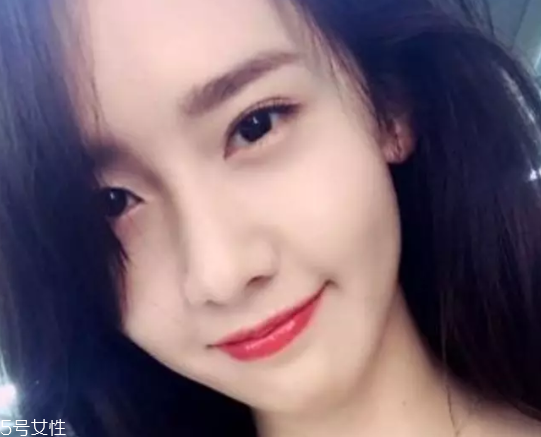 下眼影顯臟怎么辦？下眼影怎么畫不突兀？