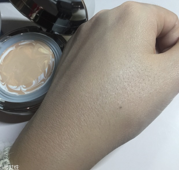 愛敬氣墊13號色怎么樣？愛敬氣墊水粉霜使用心得