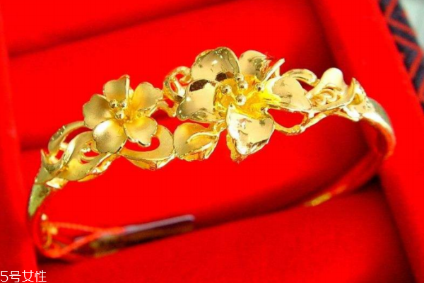 黃金手鐲一般多少克 不要買(mǎi)太重