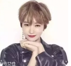 指透劉海什么發(fā)質能剪 發(fā)質太粗硬不適合