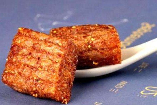 衛(wèi)龍辣條廠真的干凈么？辣條食品安全國家標準要來了