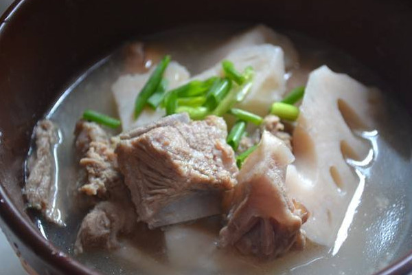 蓮藕怎么知道它粉不粉？別光看外表還得看孔數(shù)
