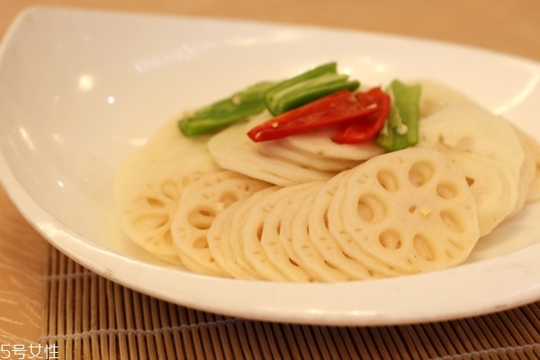 蓮藕為什么會變黑 是正?，F(xiàn)象