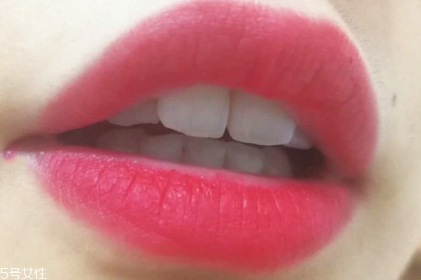 mac秋冬色黃皮日?？诩t推薦 美到你無法自持
