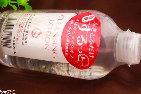 淡妝用什么卸妝產品 推薦幾款好用的卸妝產品