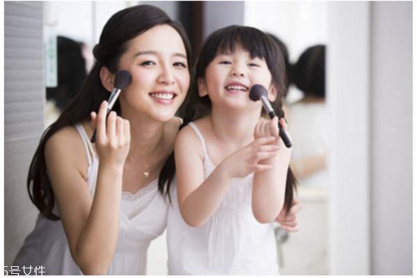睡覺(jué)前做好這幾點(diǎn)，美白更有效哦
