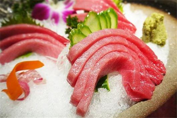 吞拿魚(yú)和金槍魚(yú)一樣嗎 是一種東西