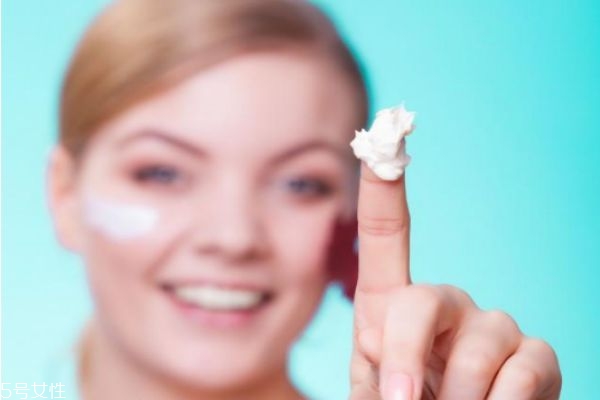 女人衰老從哪里開始 身體開始衰老的八個(gè)信號
