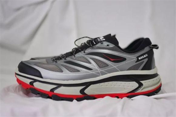 hoka one one是什么牌子 專(zhuān)業(yè)跑鞋品牌