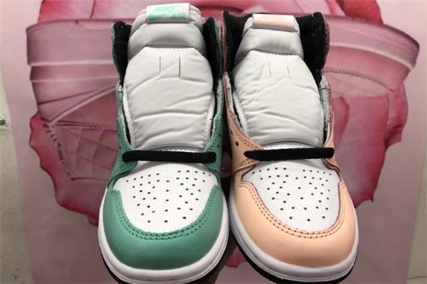 aj1粉綠鴛鴦發(fā)售信息 aj1粉綠鴛鴦?wù)櫿掌毓?></a>
<p class=