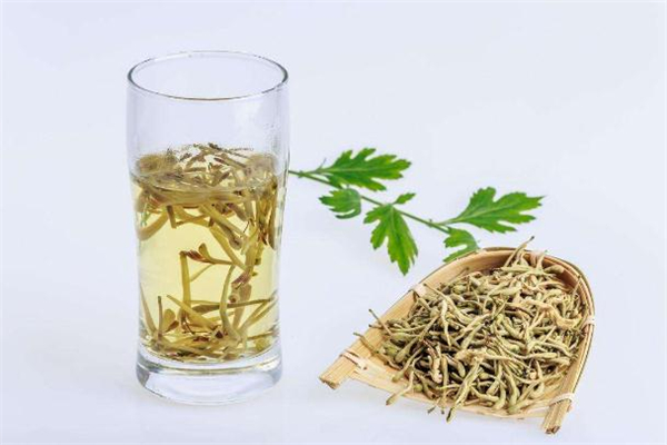 魚(yú)腥草和菊花能一起泡水喝嗎 魚(yú)腥草和菊花相克嗎