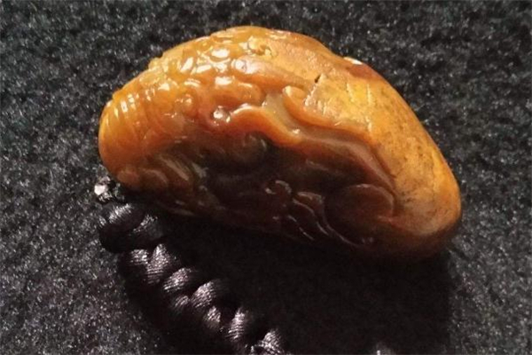 和田黃玉多少錢(qián)一克 和田黃玉市場(chǎng)價(jià)格