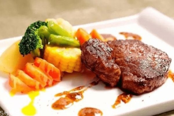 煎肉眼牛排的幾個(gè)要點(diǎn) 關(guān)于牛排的知識點(diǎn)