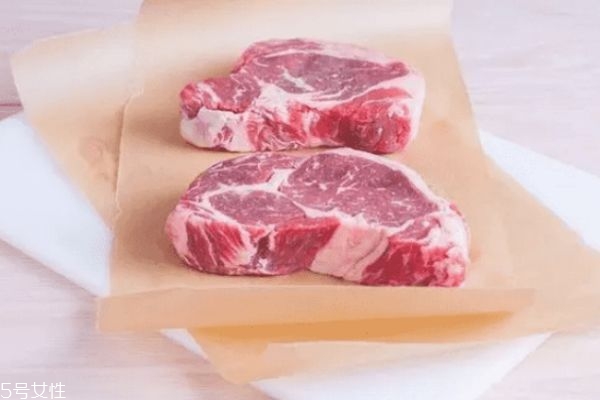 煎肉眼牛排的幾個(gè)要點(diǎn) 關(guān)于牛排的知識點(diǎn)
