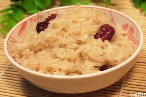 糯米是什么米呢 糯米有什么營(yíng)養(yǎng)價(jià)值呢