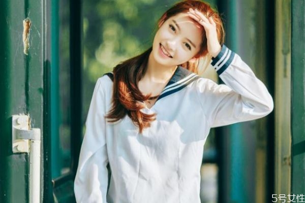 女生跟你說晚安的真正含義 晚安和好夢(mèng)哪個(gè)更曖昧