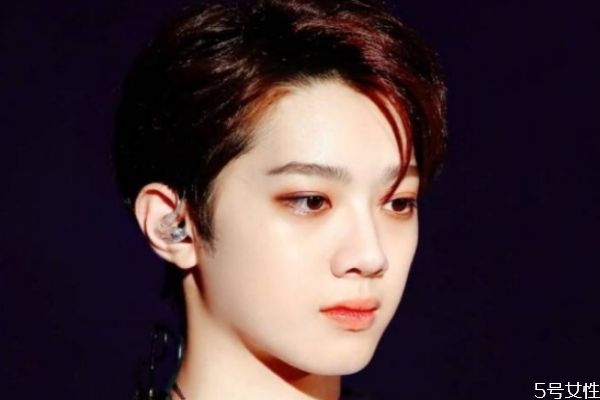 內(nèi)向的男生應該怎么追女生 內(nèi)向男生追女生要注意