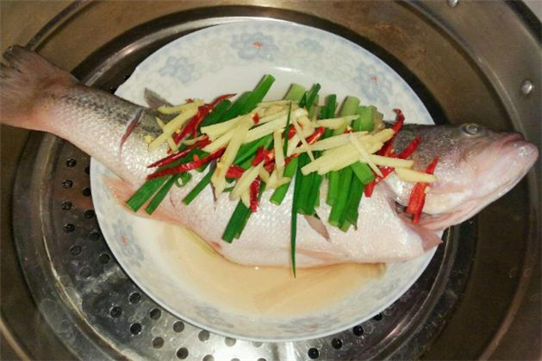 鱸魚死了多久不能吃了 鱸魚死了能過(guò)夜嗎