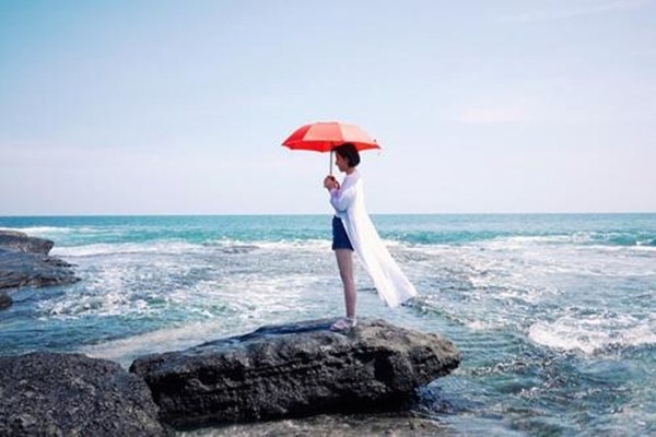 男生會介意女生窮嗎 其實(shí)男生也會介意女生窮的