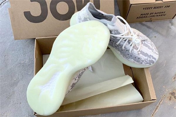 椰子380外星人開箱測評(píng)-yeezy 380 alien實(shí)物上腳圖