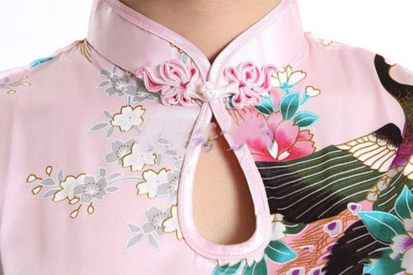 真絲服飾有哪些優(yōu)缺點 真絲服飾怎么鑒別真假