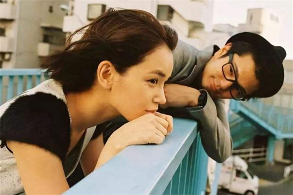 愛一個(gè)人需要理由嗎 愛一個(gè)人需要回報(bào)嗎