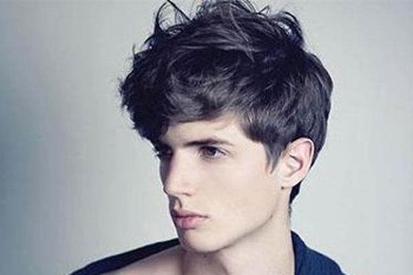 男生燙發(fā)種類有哪些 什么男生適合湯頭發(fā) 男生燙發(fā)種類有哪些 什么男生適合湯頭發(fā)
