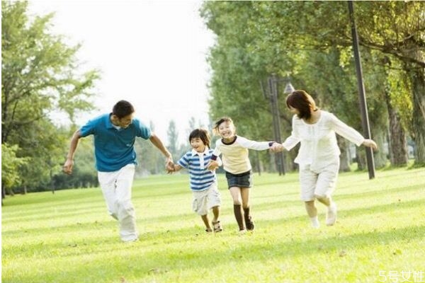 夫妻之間不能好好說(shuō)話(huà)怎么辦 夫妻間好好說(shuō)話(huà)的重要