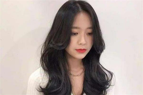 八字劉海是燙出來的嗎 八字劉?？梢誀C永久嗎