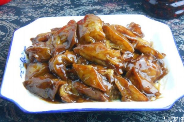 紅燒茄子選擇什么茄子比較好 紅燒茄子應該用什么茄子