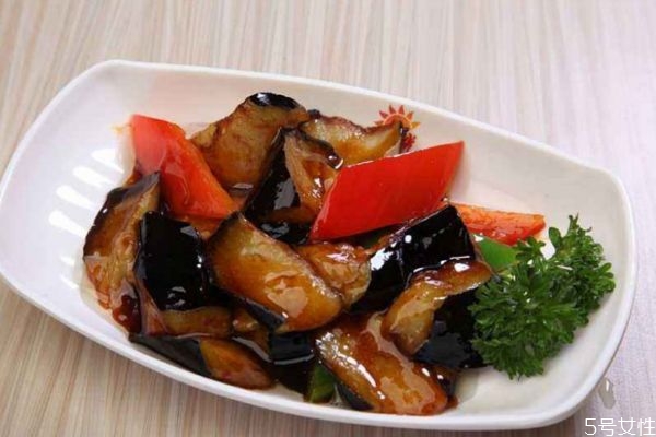 紅燒茄子選擇什么茄子比較好 紅燒茄子應該用什么茄子