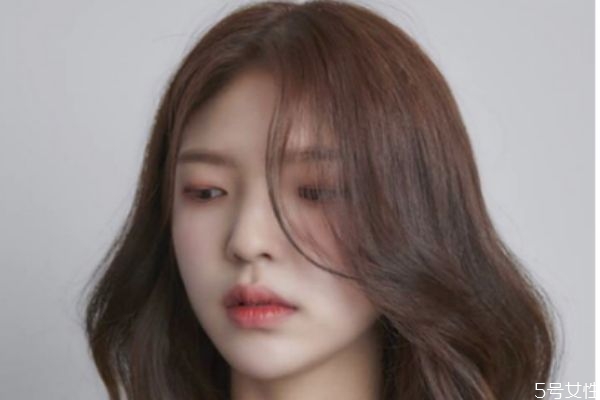 煙草棕發(fā)色掉色后是什么顏色 煙草棕發(fā)色陽光下什么顏色 煙草棕發(fā)色掉色后是什么顏色 煙草棕發(fā)色陽光下什么顏色