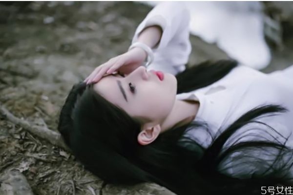 日常關心問候女生的話 真正愛你的人經(jīng)典語錄