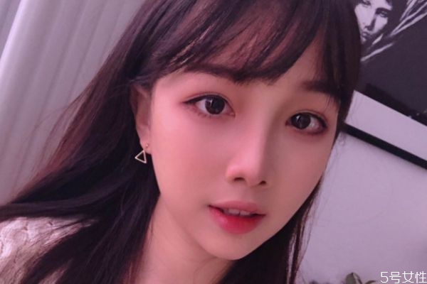隆鼻后多久拆線 隆鼻后拆線的時(shí)間