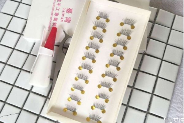 假睫毛的種類(lèi) 假睫毛有幾種