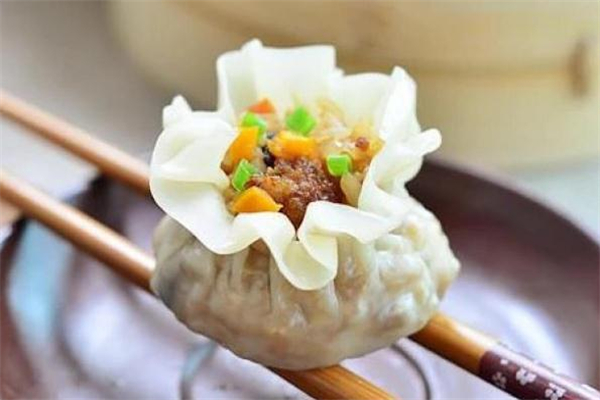 燒麥用冷水還是開(kāi)水蒸 燒麥怎么蒸皮才不會(huì)硬