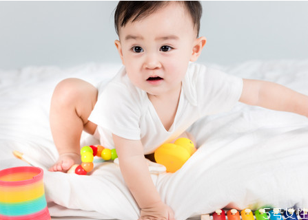 寶寶尿路感染是怎么引起的 寶寶尿路感染反復發(fā)作是怎么回事