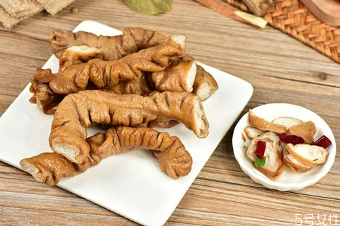 豬大腸怎么洗去味 豬大腸的味道是屎?jiǎn)?><span>豬大腸怎么洗去味 豬大腸的味道是屎?jiǎn)?/span></a></p>
</div>
<div   id=