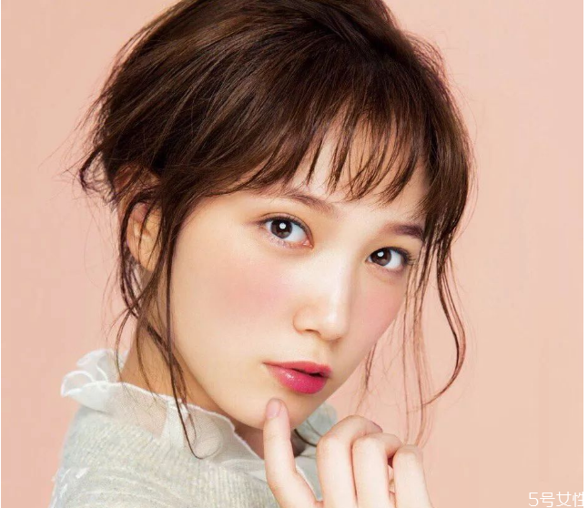 日系妝容要點(diǎn) 日系妝歐美妝對比