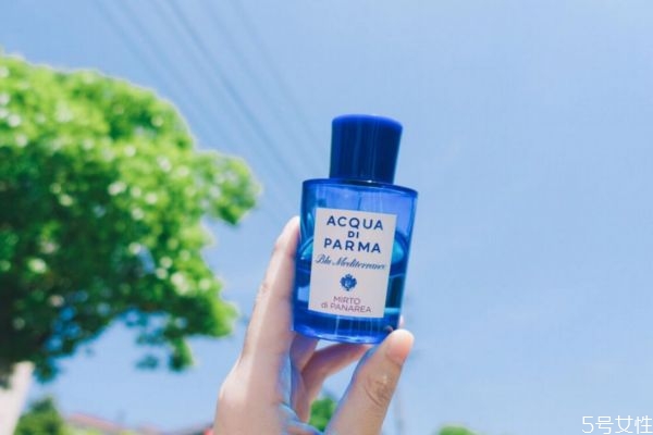 一瓶100ml香水能用多久 香水開(kāi)封后會(huì)揮發(fā)嗎