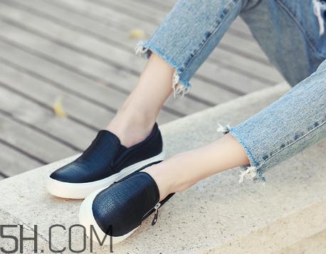 樂(lè)福鞋要穿襪子嗎？樂(lè)福鞋配什么襪子？