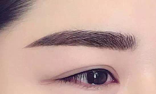 美瞳線(xiàn)的好處 美瞳線(xiàn)的注意事項(xiàng)