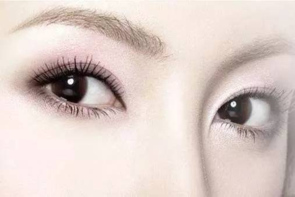 雙眼皮手術(shù)多久能恢復自然 雙眼皮手術(shù)多少錢一次