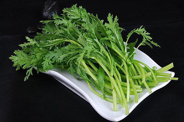 茼蒿需要焯水吃嗎 茼蒿焯水焯多長時(shí)間