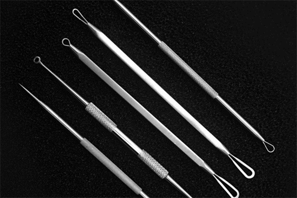 粉刺針挑痘痘會(huì)留痘印嗎 粉刺針挑痘的正確使用方式