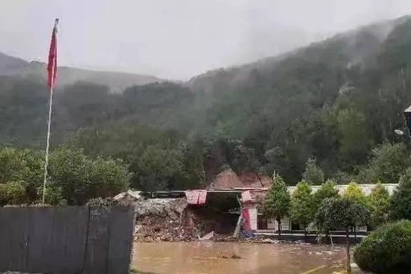 暴雨會引發(fā)什么災害 暴雨會引發(fā)海嘯嗎