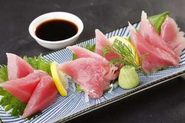 金槍魚(yú)會(huì)過(guò)敏嗎 金槍魚(yú)會(huì)導(dǎo)致尿酸高嗎