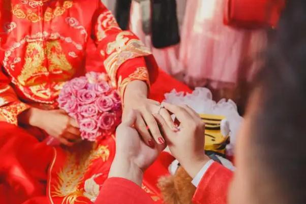 結婚伴娘一定要雙數(shù)嗎 結婚伴娘忌諱什么屬相