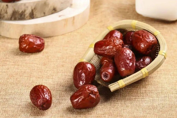 紅棗對(duì)腸胃有好處嗎 紅棗養(yǎng)胃粥的做法大全