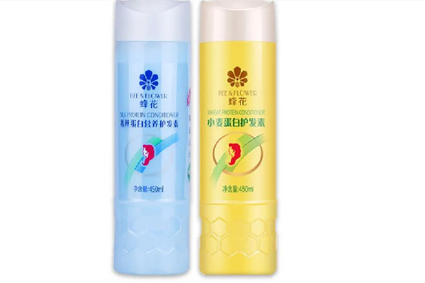 護(hù)發(fā)素碰到頭皮會(huì)導(dǎo)致脫發(fā)嗎 護(hù)發(fā)素對頭皮有沒有傷害